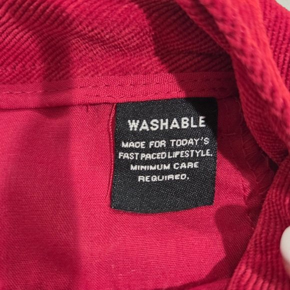 Women's Red Jeans - Picture 13 of 15